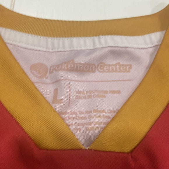 Pokémon Scorbunny Galar First Partner Jersey - Adult Sz Large - Picture 8 of 9